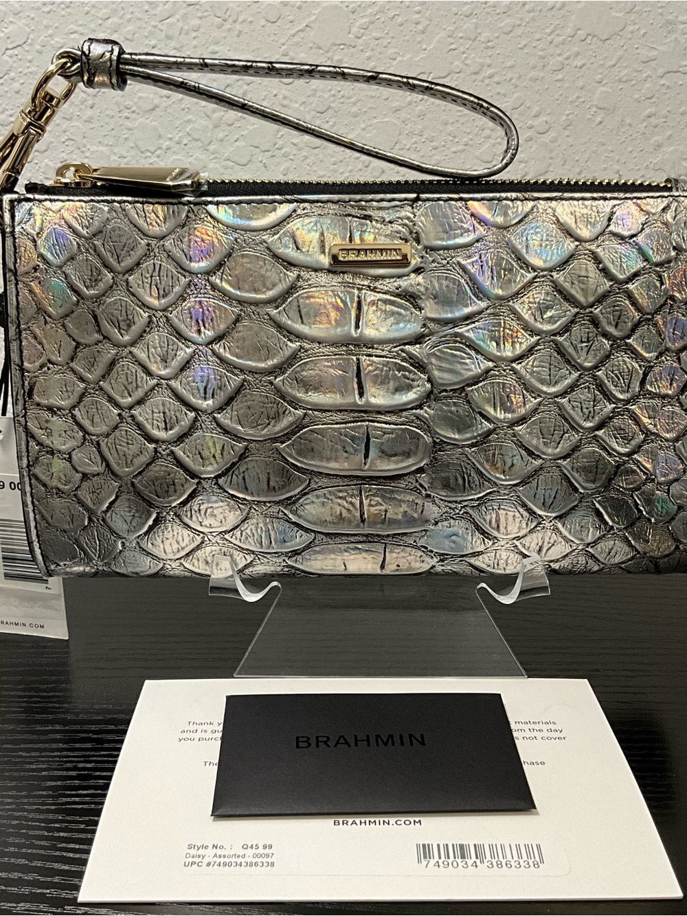 Brahmin Daisy SILVER PLATINUM SNAKE PRINT Wristlet Cosmetic Bag HTF - Picture 4 of 8